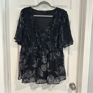Torrid Peplum Velvet Burnout Surplice Blouse Plus Size 2 Short Sleeve Gothic